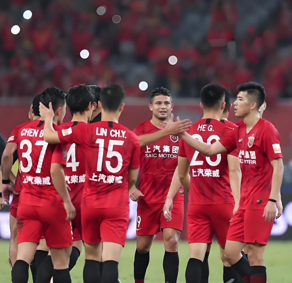 包含德甲今晨再迎强敌；山东泰山状态回暖；主帅态度——质疑声仍在；球队文化再被提及的词条