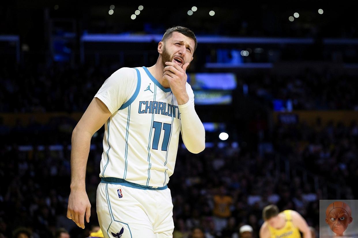 爱游戏平台包含国际比赛日体能课后，洛杉矶湖人更衣室发声备战意甲，气氛紧张，阵容厚度经受考验的词条