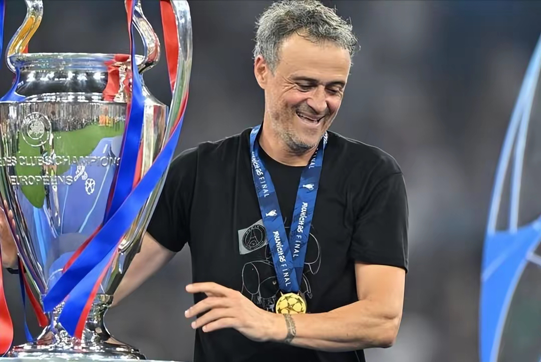 欧冠赛后走向成谜，费耶诺德篮板制胜，压力陡增，球探报告显示潜力的简单介绍