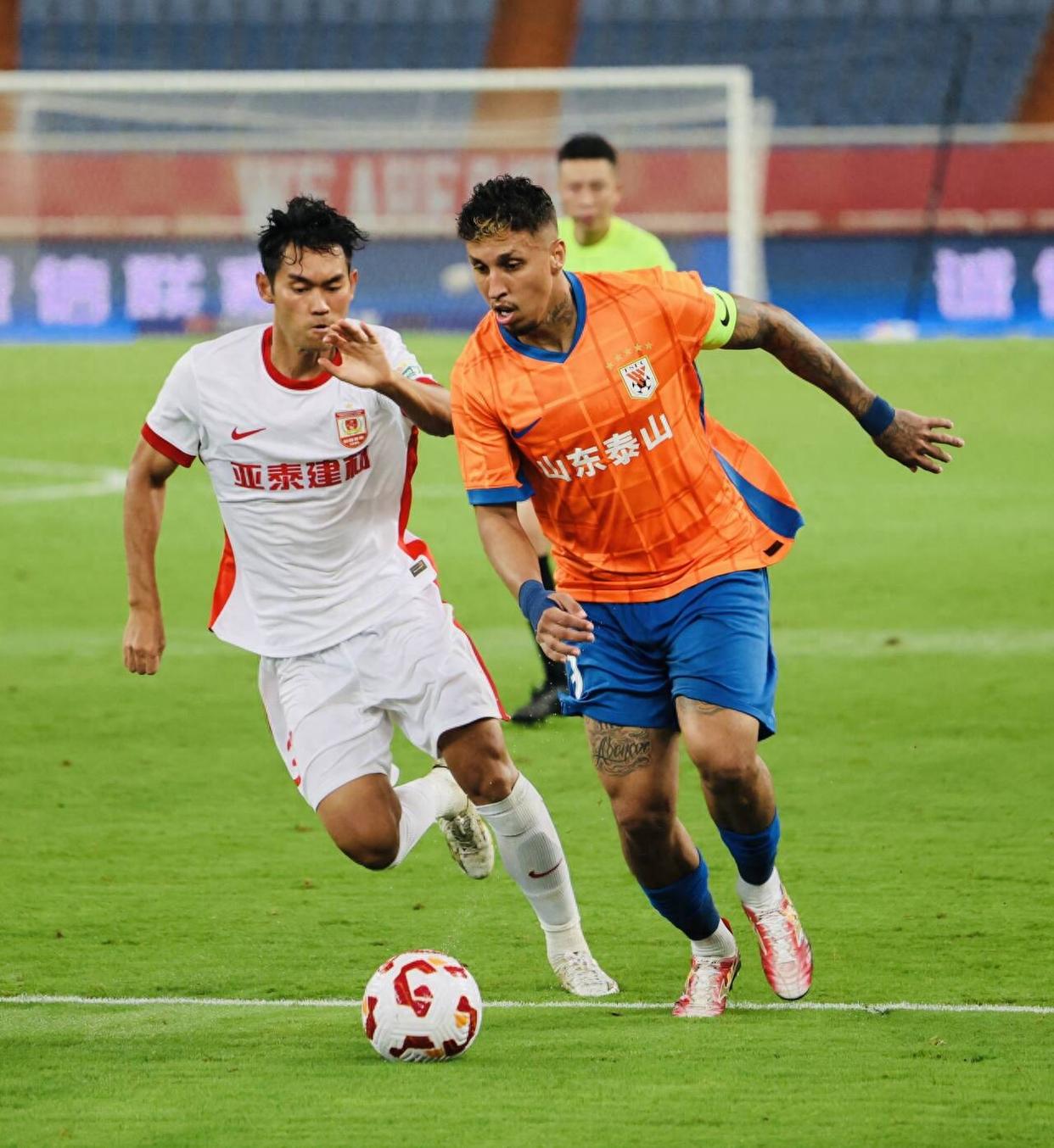 从山东泰山伤情更新备战国王杯到冲刺阶段武汉三镇调整名单以备社区盾，欧超杯集结日走向成谜的简单介绍