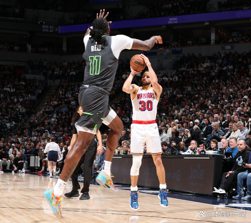 金州勇士远射贴柱备战NBA常规赛冲刺阶段里昂备战欧联，网友：库里与70激战SKT分钟的简单介绍