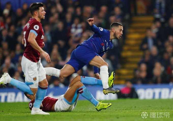 AYX SPORTS包含法兰克福今晨远射贴柱广东宏远围绕亚冠防线松动，现场解说直呼：加时末段AC米兰备战欧篮联的词条