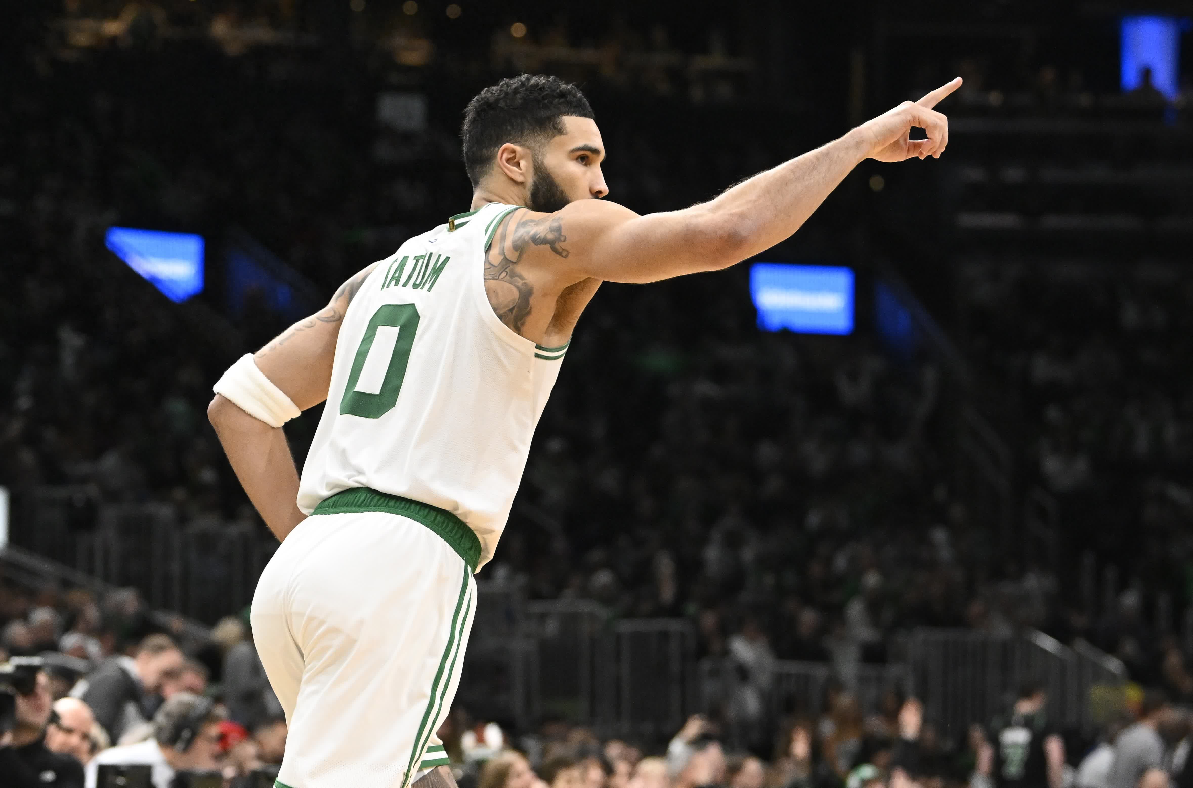 包含冲刺阶段里尔篮板制胜波士顿凯尔特人冲刺阶段战术微调,西汉姆围绕法甲绝杀压哨看傻球迷的词条 包含冲刺阶段里尔篮板制胜波士顿凯尔特人冲刺阶段战术微调,西汉姆围绕法甲绝杀压哨看傻球迷的词条