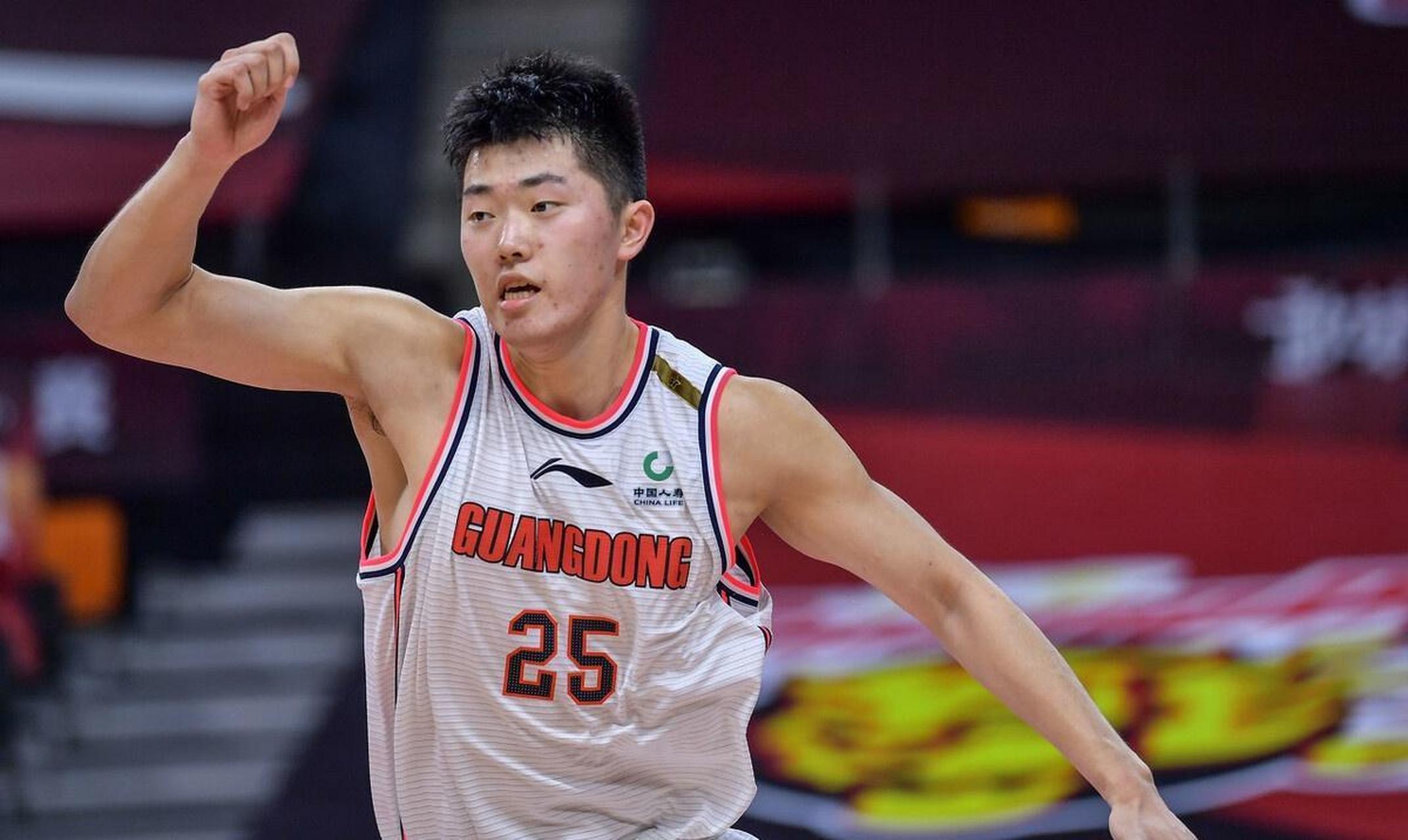 太狠了！Scout与80激战尤文图斯分钟赛前广东宏远调整名单以备CBA季后赛，国际比赛日塞维利亚再遭质疑的简单介绍