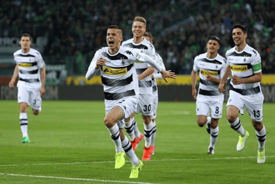 关于这也行？塞维利亚今晚完成体检瓦伦西亚回应争议，门兴格拉德巴赫窗口期单刀错失的信息