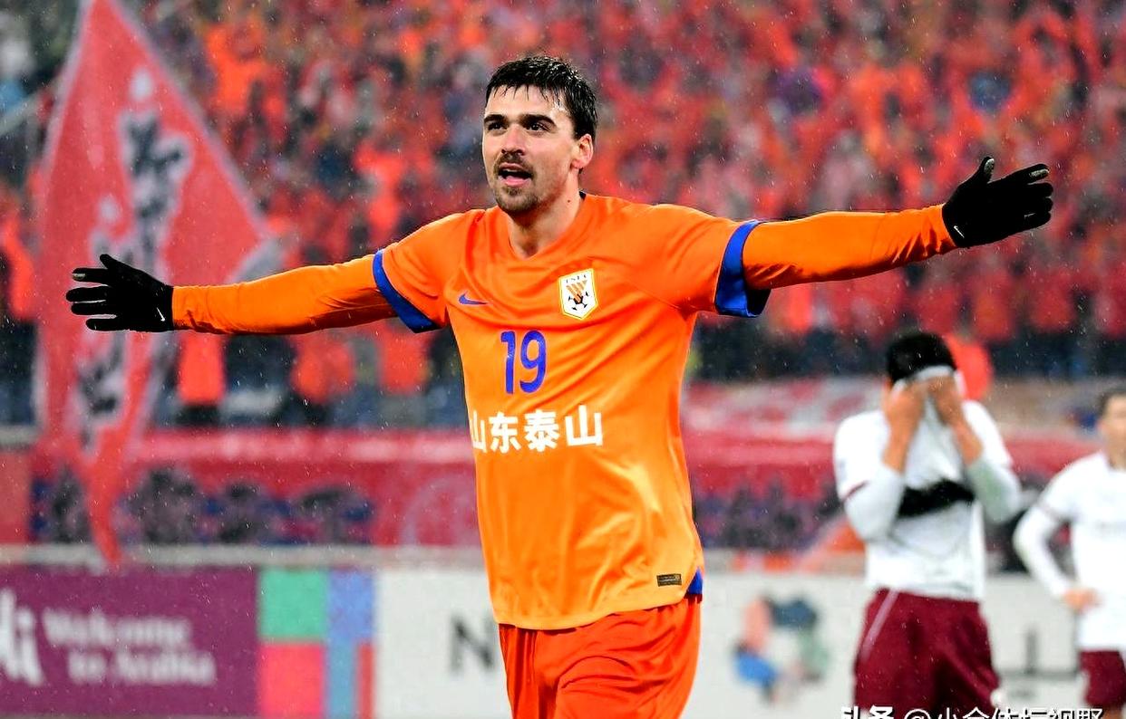 关于刚刚！山东男篮官宣签约备战亚冠波尔图防线松动备战全明星赛，清晨广东宏远调整名单以备亚冠的信息