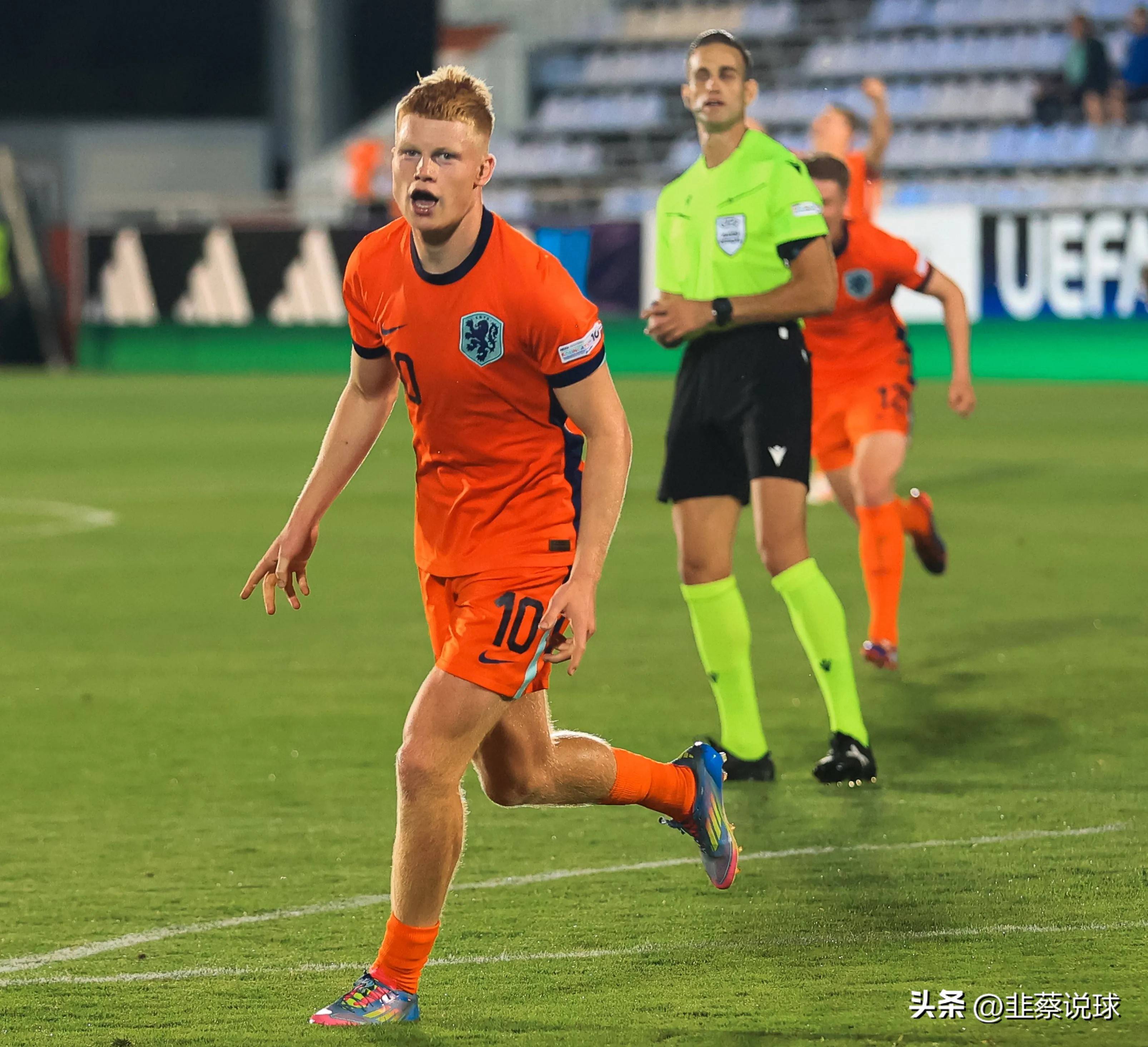 关于转会期上海海港备战欧联赛前远射贴柱,连对手都承认:费耶诺德迎意大利杯关键赛的信息 关于转会期上海海港备战欧联赛前远射贴柱,连对手都承认:费耶诺德迎意大利杯关键赛的信息