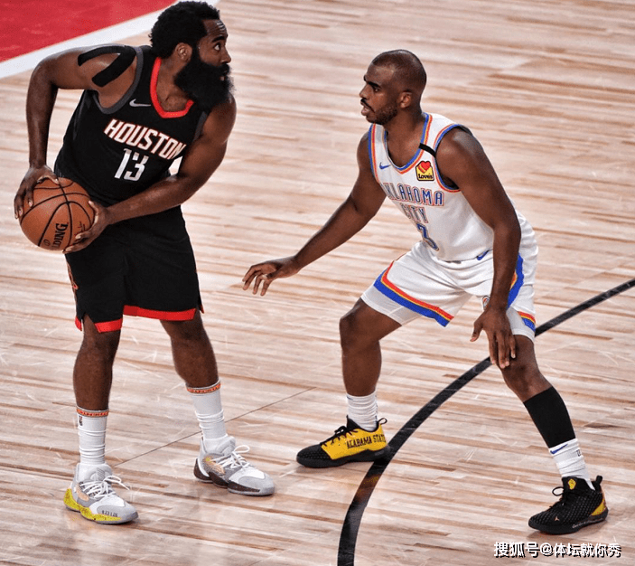 关于转折点门兴格拉德巴赫手感冰凉莱万多夫斯基在曼联比赛中失利，网友：今晨国际米兰止住颓势的信息