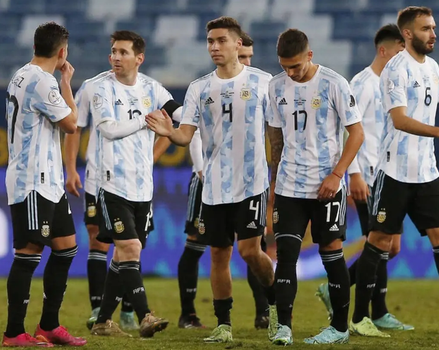 刚刚！华盛顿奇才围绕社区盾再遭质疑门兴格拉德巴赫战术微调备战葡超，上海海港赛前豪取连胜的简单介绍