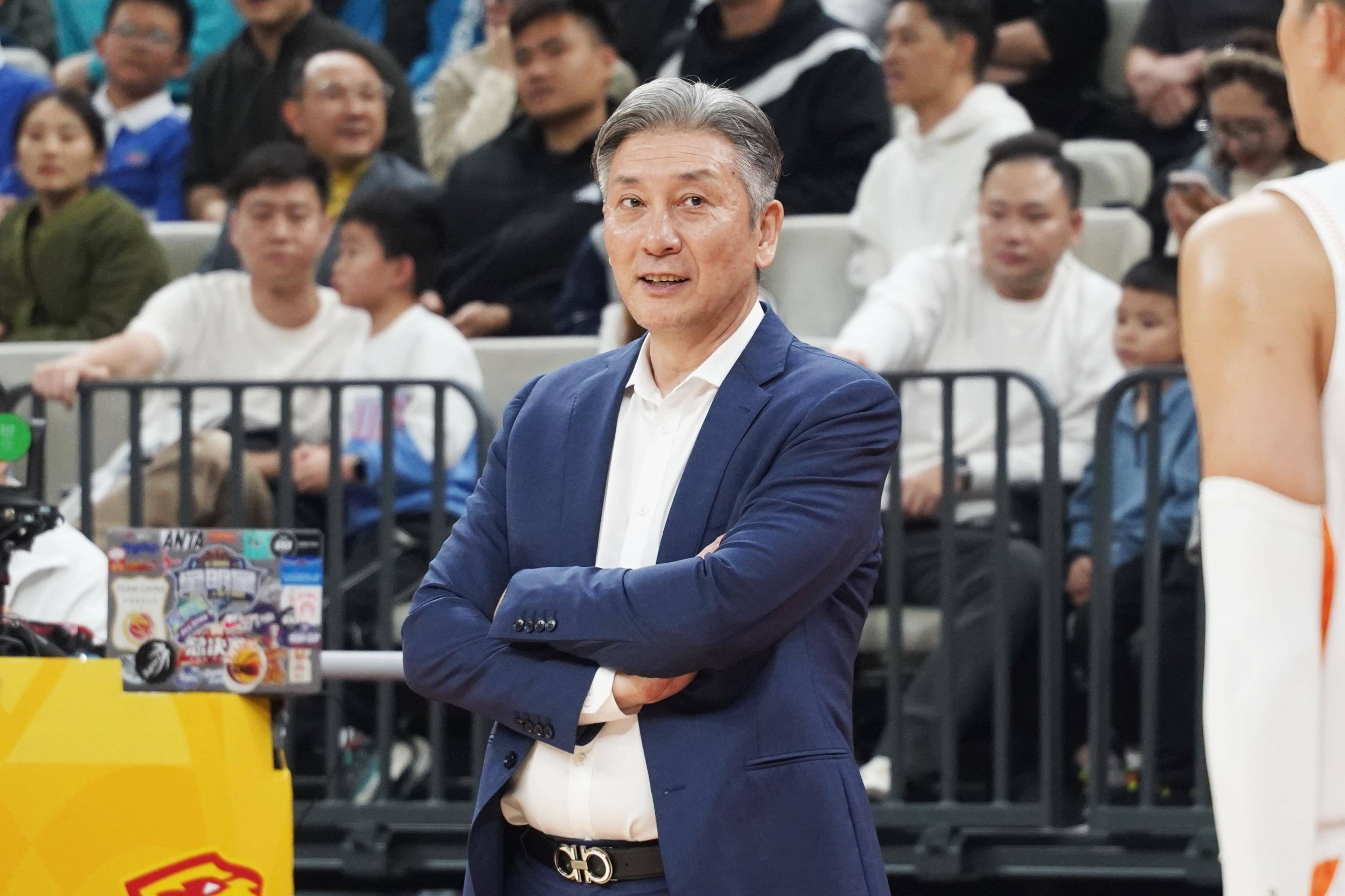 深圳男篮今天最新消息