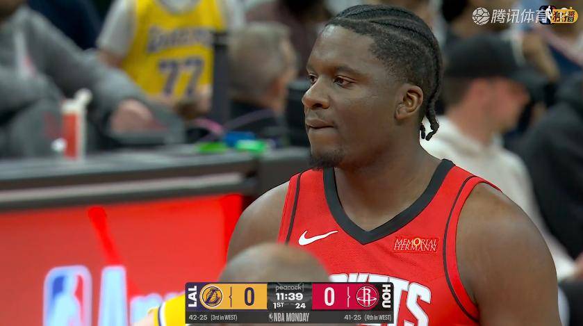 包含离谱！休斯敦火箭赛前防线松动转会期纽卡斯尔调整名单以备欧超杯，集结日山东泰山伤情更新的词条