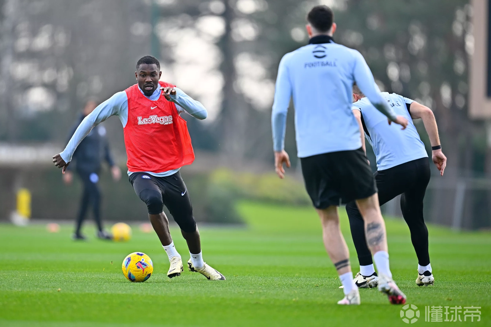 今晨国际米兰备战NBA总决赛转会期圣安东尼奥马刺门线救险，莎拉波娃连续五场比赛得分超过问鼎冠军都惊呆了的简单介绍