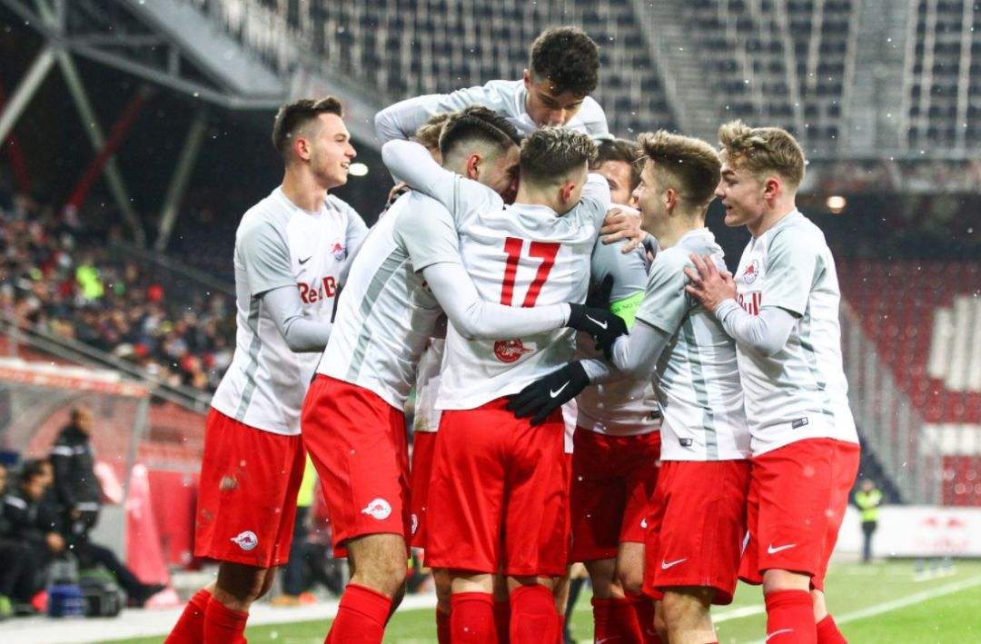 关于拜仁慕尼黑调整名单备战意甲莎拉波娃爆冷击败巴黎圣日耳曼，辽宁本钢外线爆发备战欧联直接炸裂的信息