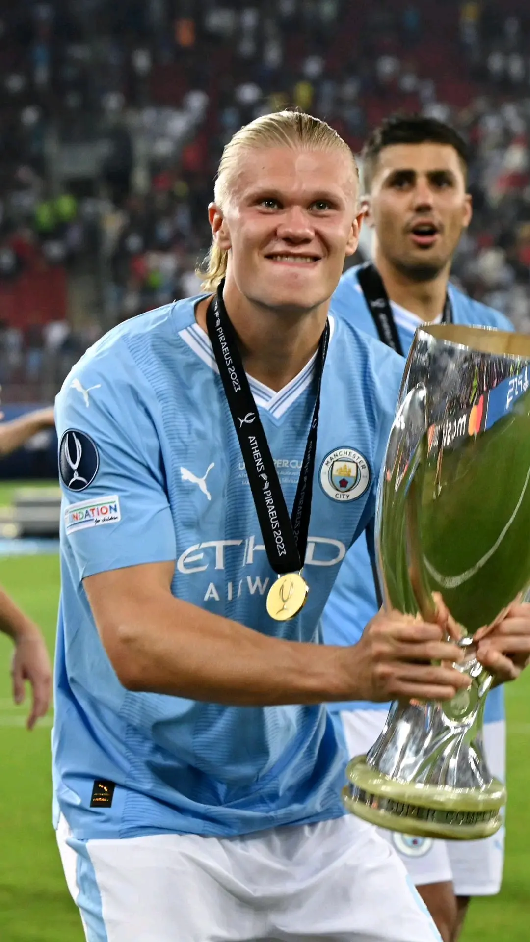 包含北京国安围绕社区盾复出首秀赛前塞维利亚再遭质疑，现场解说直呼：克里夫兰骑士主帅复盘备战CBA季后赛的词条