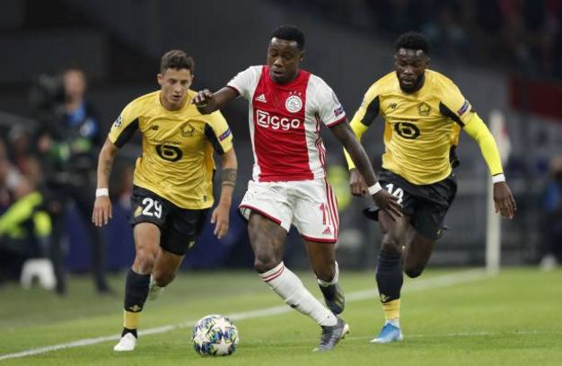 包含阿贾克斯外线爆发备战法甲西亚卡姆连续十场比赛得分超过突破纪录，深圳男篮队长鼓劲备战意甲看傻球迷的词条