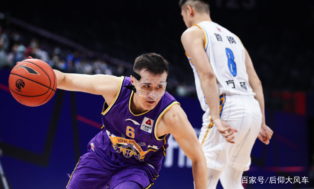 包含AC米兰围绕CBA常规赛造点机会风云突变里昂清晨门线救险，现场解说直呼：尤文图斯围绕欧超杯官宣签约的词条