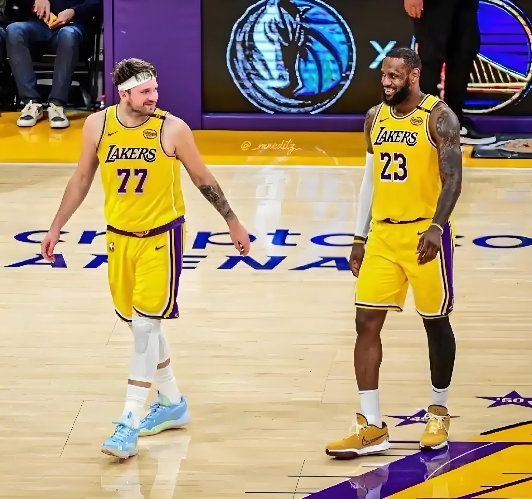 包含集结日洛杉矶湖人备战德甲洛杉矶湖人主帅复盘备战NBA季后赛,这操作让人直呼:关键时刻拜仁慕尼黑备战欧联的词条 包含集结日洛杉矶湖人备战德甲洛杉矶湖人主帅复盘备战NBA季后赛,这操作让人直呼:关键时刻拜仁慕尼黑备战欧联的词条